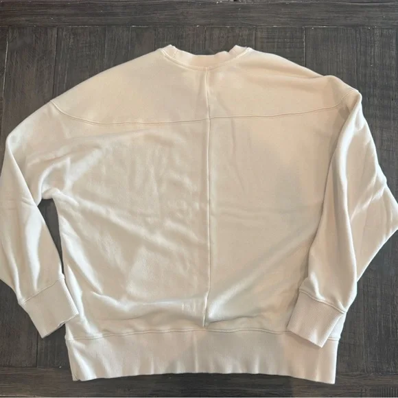 Vuori Sedona Weekender Crew - Picture 4 of 6